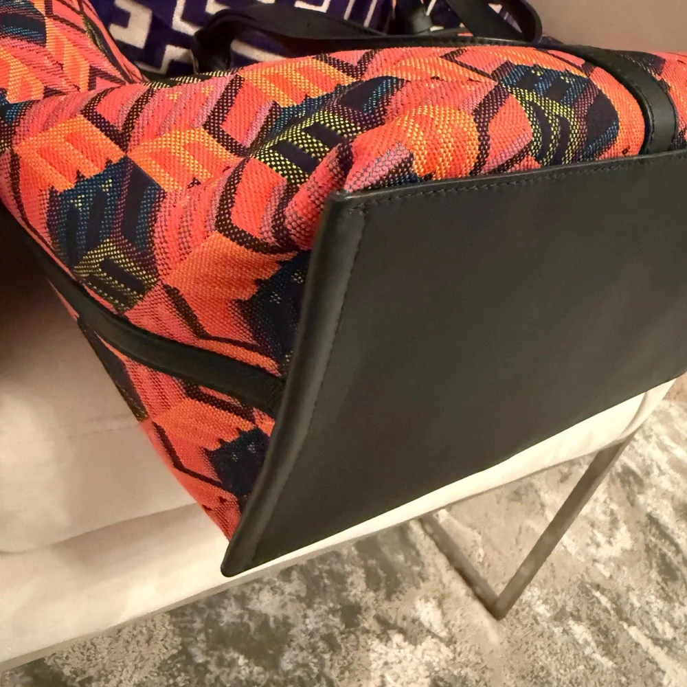 MCM Medium Cube Logo Shopper Tote - Picture 8 of 10